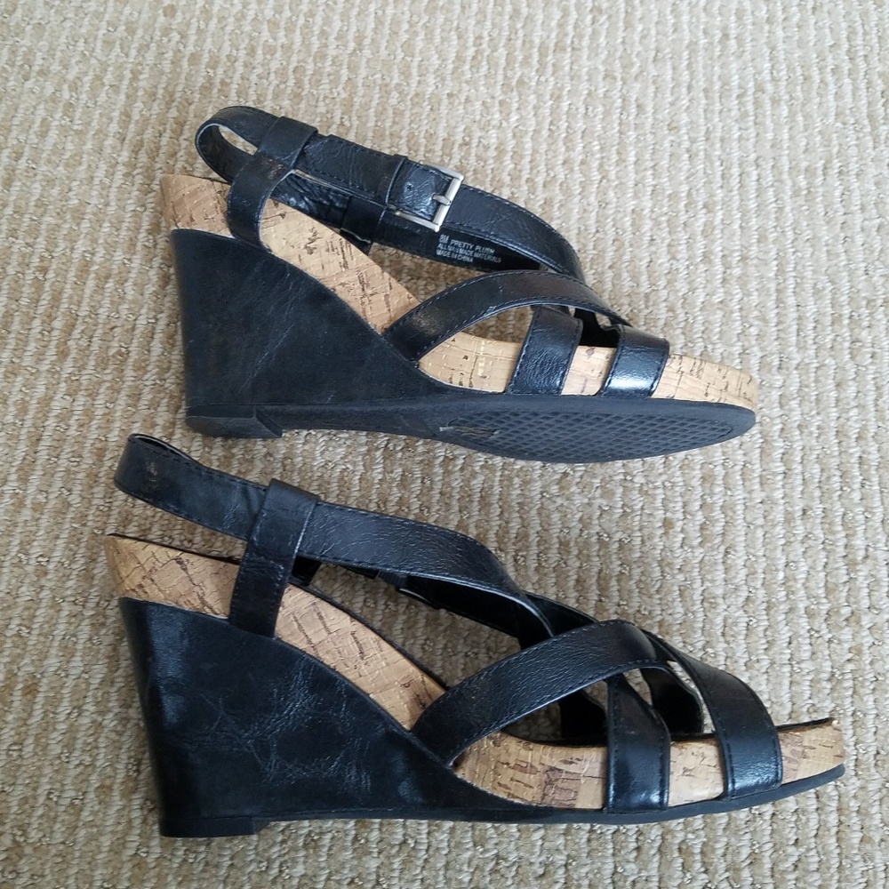 Aerosoles strappy sandals size 8